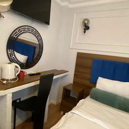 Pembe Koesk Old Center Hotel 3*