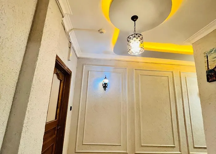 Pembe Koesk Old Center Hotel 3*