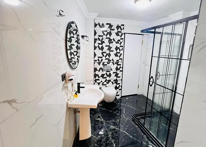 Pembe Koesk Old Center Hotel 3*