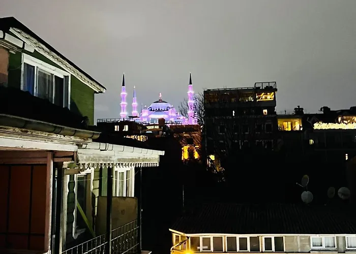 Hotel Pembe Koesk Old Center 3*