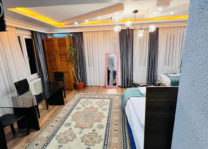 Pembe Koesk Old Center Hotel