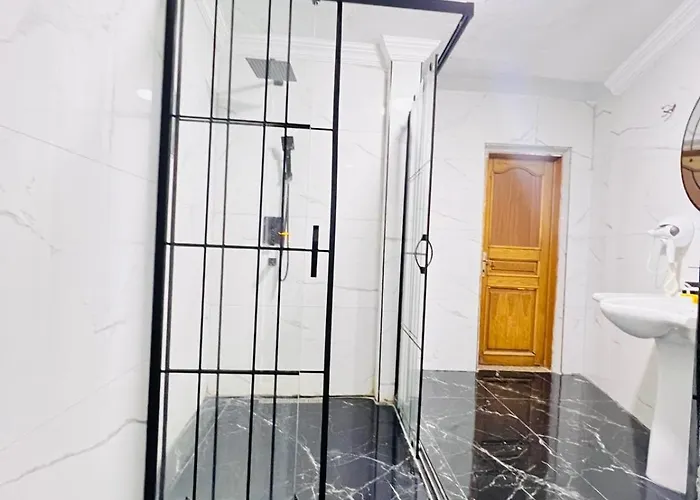 Pembe Koesk Old Center 3*