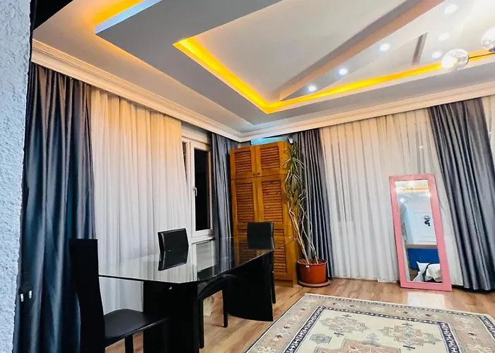 Hotel Pembe Koesk Old Center