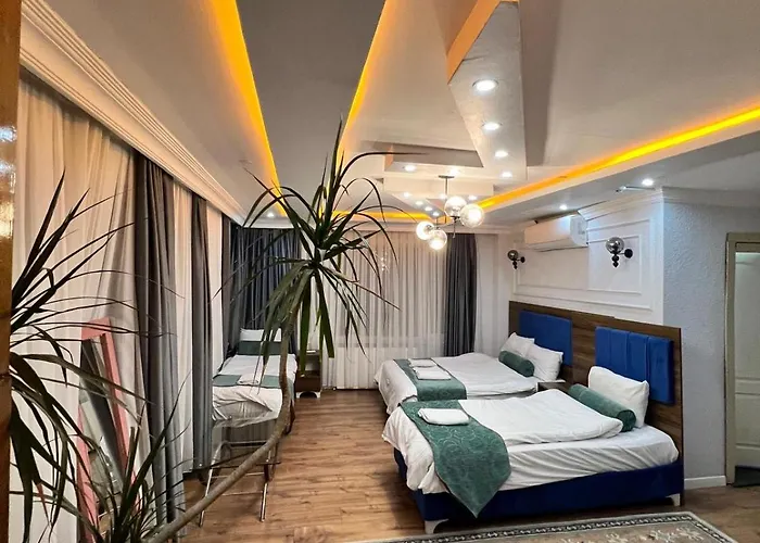 Pembe Koesk Old Center Hotel 3*