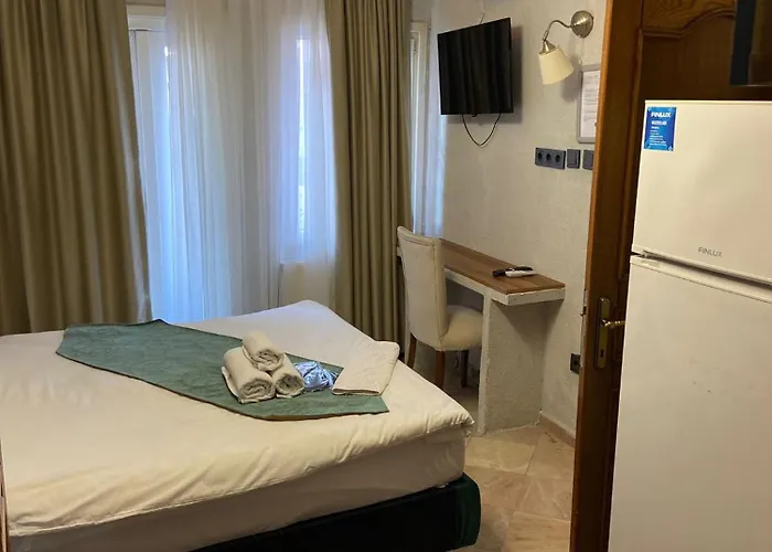 Hotel Pembe Koesk Old Center