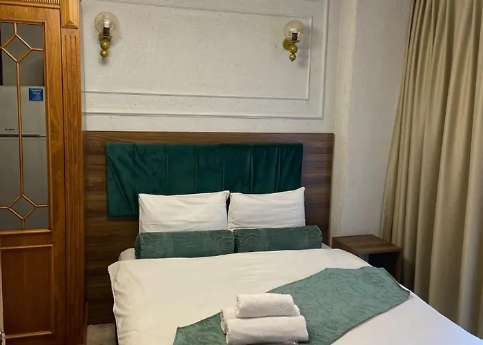 Pembe Koesk Old Center Istanbul