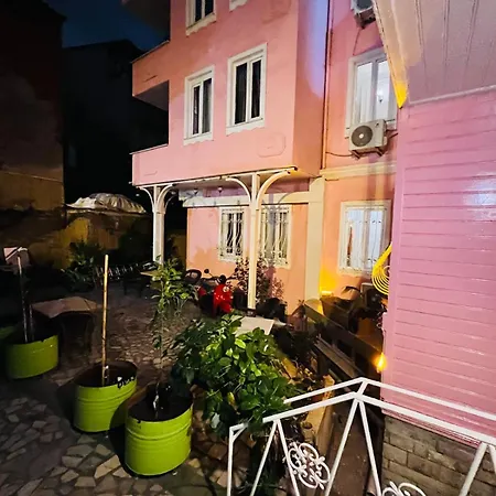 Pembe Koesk Old Center