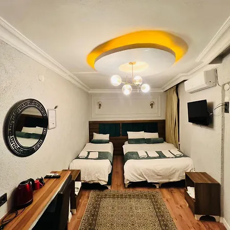 Hotel Pembe Koesk Old Center 3*