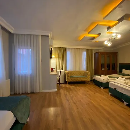 Pembe Koesk Old Center Hotel 3*