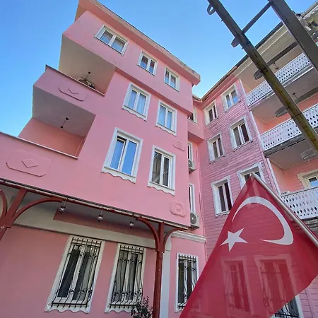 Pembe Koesk Old Center 3*