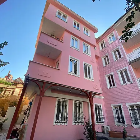 Hotel Pembe Koesk Old Center 3*