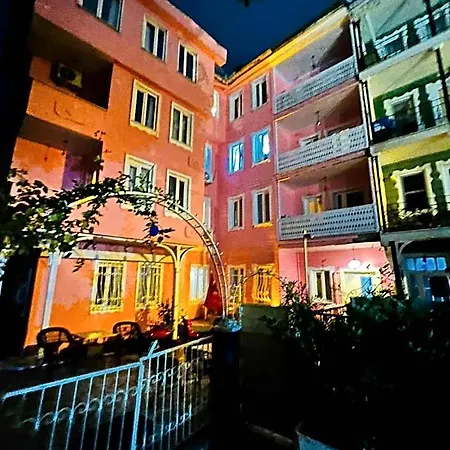 Pembe Koesk Old Center Szálloda 3*