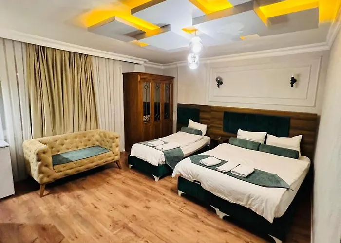 Pembe Koesk Old Center Hotel 3*