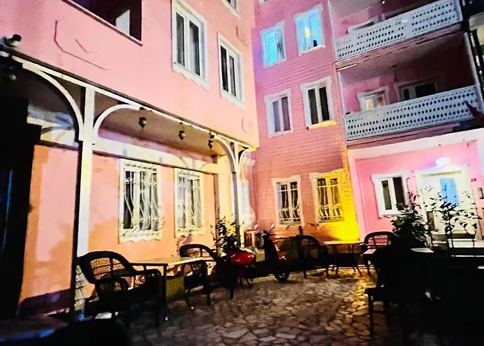 Pembe Koesk Old Center Istanbul