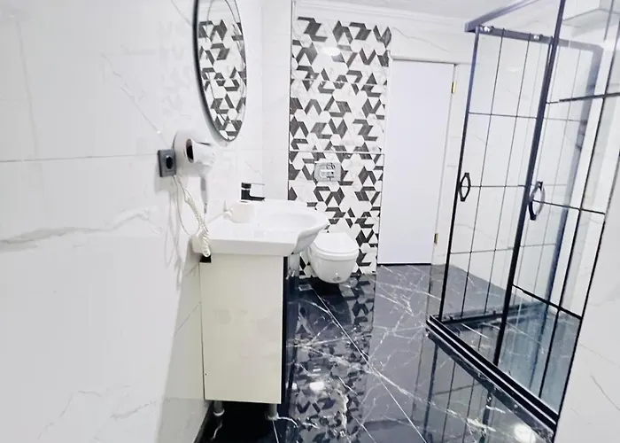 Pembe Koesk Old Center 3*