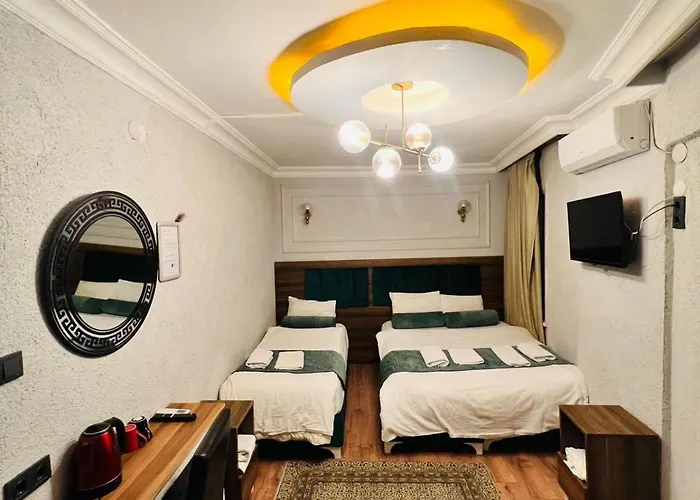 Pembe Koesk Old Center