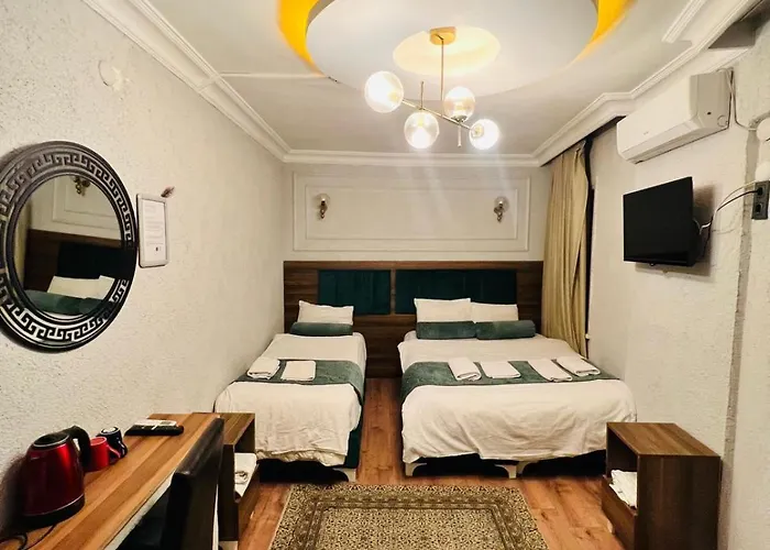 Pembe Koesk Old Center Istanbul