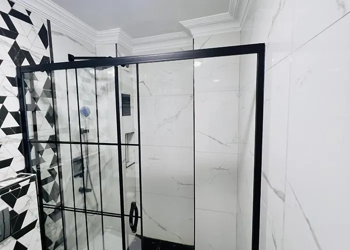 Pembe Koesk Old Center 3*