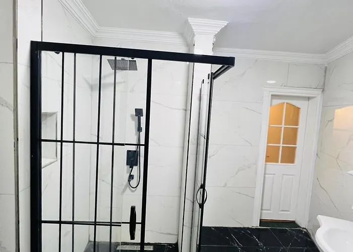 Hotel Pembe Koesk Old Center