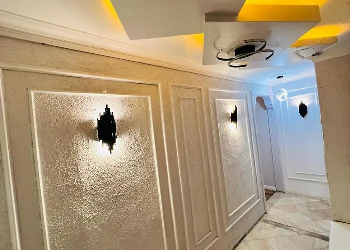 Pembe Koesk Old Center Hotel