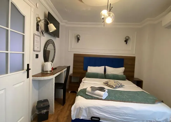 Hotel Pembe Koesk Old Center