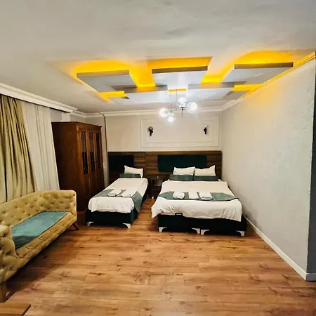 Pembe Koesk Old Center Hotell