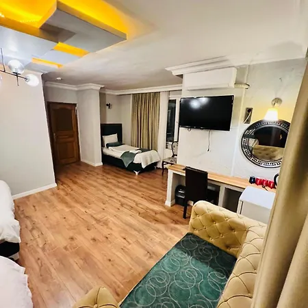 Hotell Pembe Koesk Old Center 3*