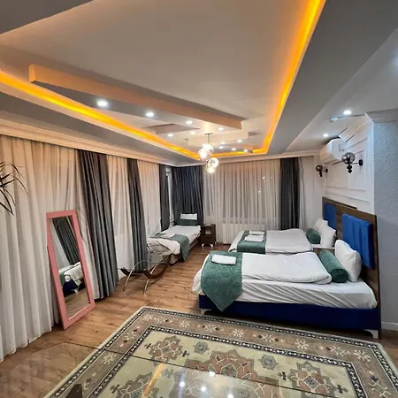 Hotell Pembe Koesk Old Center 3*