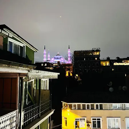 Hotell Pembe Koesk Old Center 3*